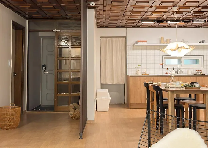 New Open,신당역 도보5분,쓰리룸,명동8분,성수,경복궁,stay109 *
